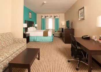 Holiday Inn Express & Suites Port Lavaca by IHG hotel thumbnail 4