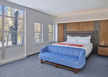 Aspen Meadows Resort hotel thumbnail 4