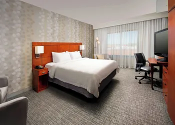 Courtyard by Marriott Wichita Falls hotel thumbnail 8