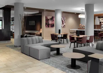 Courtyard by Marriott Raleigh North hotel thumbnail 2