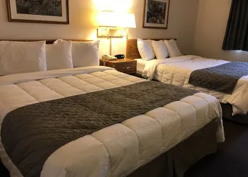 FairBridge Inn & Suites in Thorp, WI hotel thumbnail 4