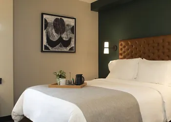 The Lloyd Stamford, Tapestry Collection by Hilton hotel thumbnail 6
