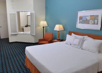 Fairfield Inn & Suites Marriott Effingham hotel thumbnail 6
