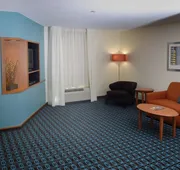 Fairfield Inn & Suites Marriott Effingham hotel detail image 7