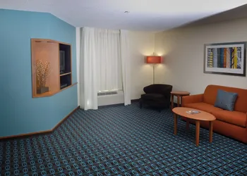 Fairfield Inn & Suites Marriott Effingham hotel thumbnail 7