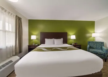 Quality Inn Great Barrington hotel thumbnail 6