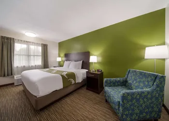 Quality Inn Great Barrington hotel thumbnail 7