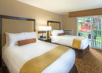 Creekside Inn hotel thumbnail 7