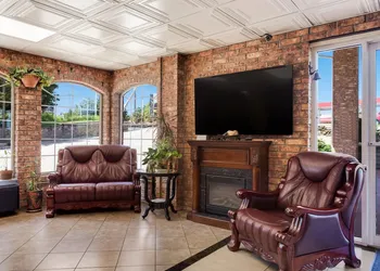 Rodeway Inn Branson, Brick House hotel thumbnail 2