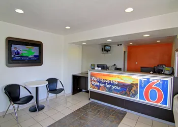 Motel 6 Old town Scottsdale/Fashion Square hotel thumbnail 3