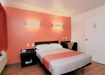 Motel 6 Old town Scottsdale/Fashion Square hotel thumbnail 7