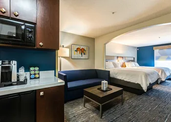 Holiday Inn Express Salinas by IHG hotel thumbnail 5