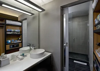 Aloft Tulsa Downtown hotel thumbnail 8