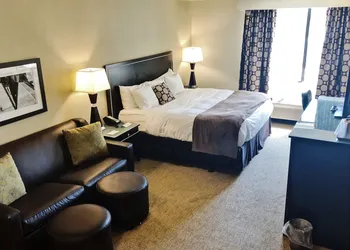 Radisson Hotel Bismarck hotel thumbnail 6