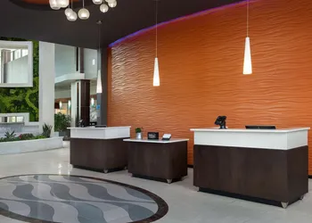 Embassy Suites by Hilton Knoxville West hotel thumbnail 3