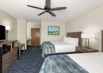 Baymont by Wyndham Mt. Pleasant hotel thumbnail 7