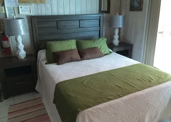 Captain Pips Marina & Hideaway hotel thumbnail 7