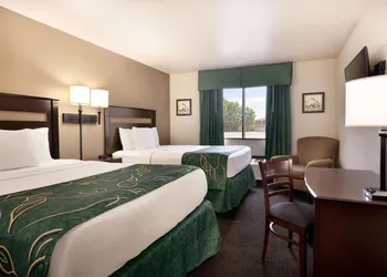 Travelodge by Wyndham Dexter hotel thumbnail 5