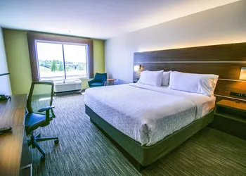 Holiday Inn Express Hotel & Suites, a Baton Rouge-Port Allen by IHG hotel thumbnail 5