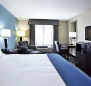 Holiday Inn Express Hotel & Suites, a Baton Rouge-Port Allen by IHG hotel detail image 7