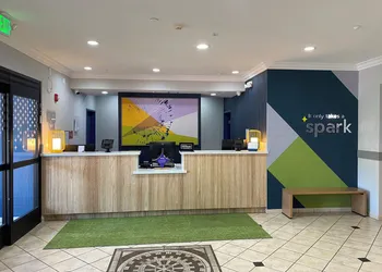 Spark by Hilton Yucca Valley Joshua Tree hotel thumbnail 4