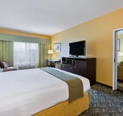 Holiday Inn Express Hotel & Suites San Jose-Morgan Hill by IHG hotel detail image 5