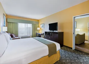 Holiday Inn Express Hotel & Suites San Jose-Morgan Hill by IHG hotel thumbnail 5