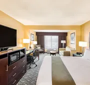 Holiday Inn Express Hotel & Suites San Jose-Morgan Hill by IHG hotel detail image 7