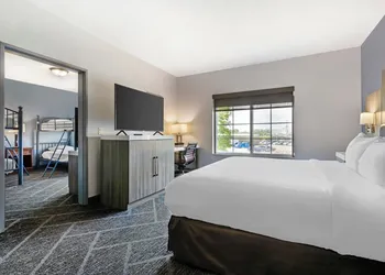 Wyndham Garden Appleton hotel thumbnail 6