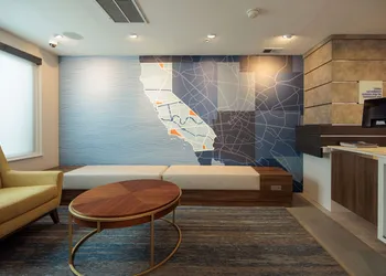Holiday Inn Express Hotel & Suites Berkeley by IHG hotel thumbnail 4