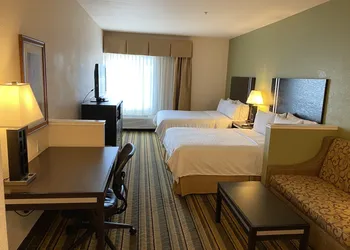 Holiday Inn Express Hotel & Suites Berkeley by IHG hotel thumbnail 8