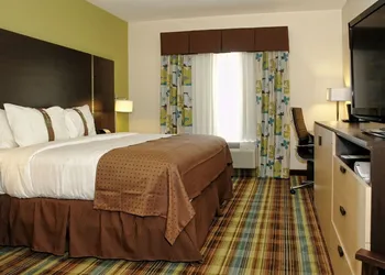Holiday Inn Christiansburg Blacksburg by IHG hotel thumbnail 7