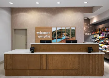 Hampton Inn & Suites Southern Pines-Pinehurst hotel thumbnail 2