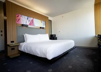 Aloft by Marriott Tulsa hotel thumbnail 8
