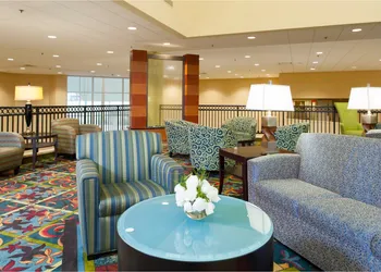 DoubleTree by Hilton Holland hotel thumbnail 2