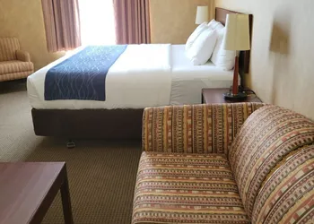 Comfort Inn Sturgeon Falls hotel thumbnail 6