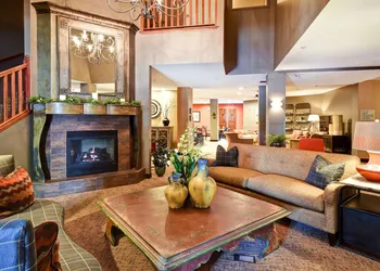 GrandStay Hotel & Suites hotel thumbnail 2
