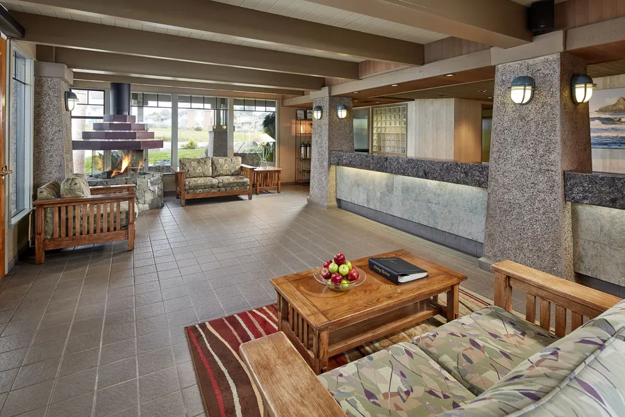 Cavalier Oceanfront Resort hotel detail image 2
