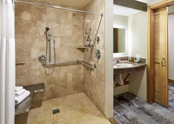 Cavalier Oceanfront Resort hotel thumbnail 4