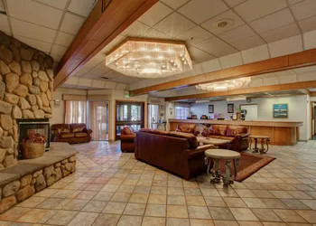 Shilo Inns Mammoth Lakes hotel thumbnail 2