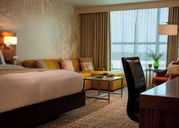 Renaissance Baton Rouge Hotel hotel thumbnail 6
