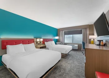Comfort Inn & Suites Dover hotel thumbnail 8