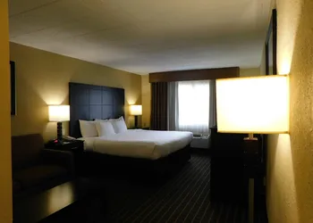 Quality Inn & Suites Morgantown - University Area hotel thumbnail 6