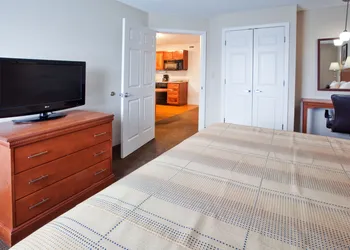 Candlewood Suites Macon by IHG hotel thumbnail 5