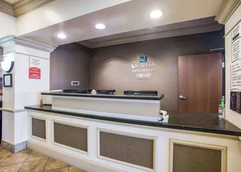 Quality Inn Parsons North hotel thumbnail 2