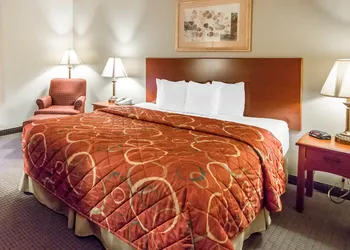 Quality Inn Parsons North hotel thumbnail 4