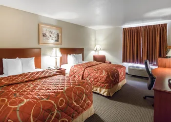 Quality Inn Parsons North hotel thumbnail 6