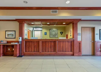Best Western Plus Butterfield Inn hotel thumbnail 2