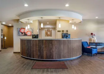 Comfort Suites Helena Airport hotel thumbnail 3