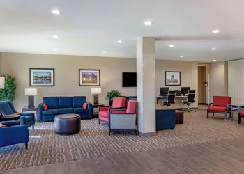 Comfort Suites Helena Airport hotel thumbnail 4